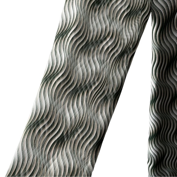 Eloquii new with tags 🏷️Green Mesh Twist Back Dress Size:18 - Picture 13 of 15